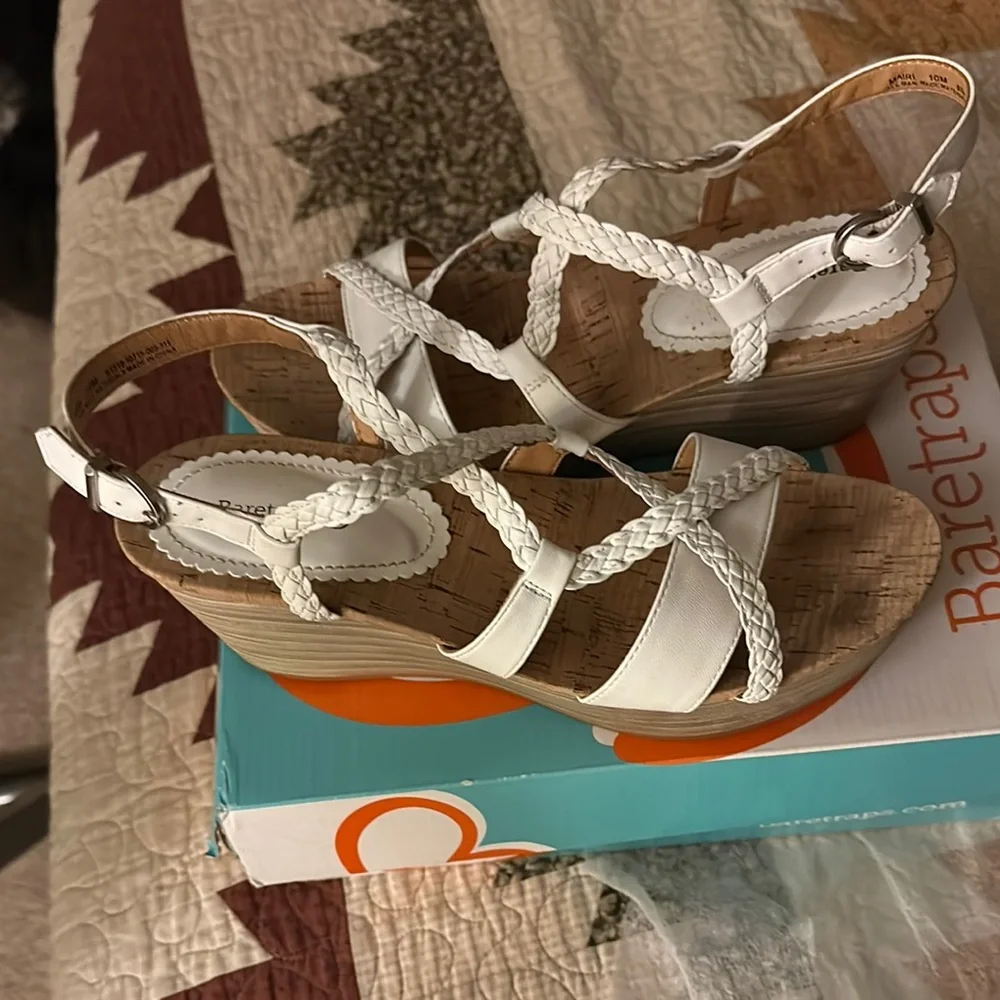 BareTraps Women's White Wedge Sandals - Picture 2 of 4